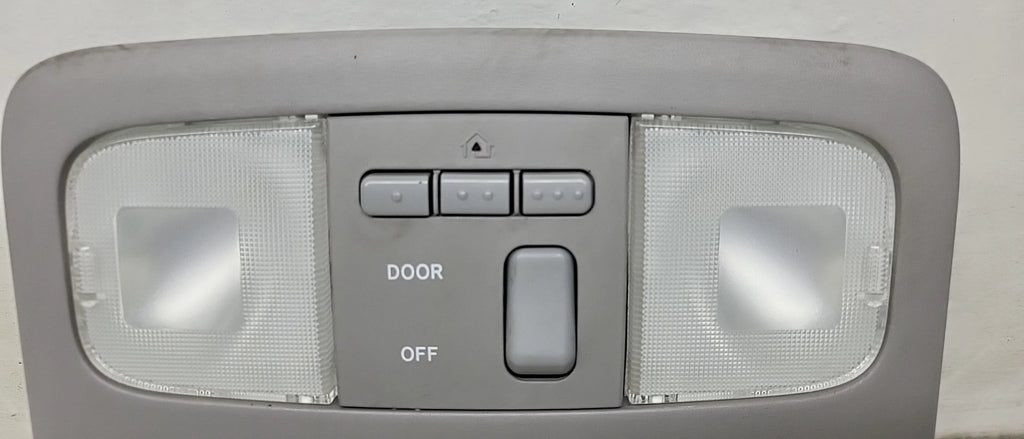 Pre-Owned 06 2006 Toyota Highlander Overhead Roof Console with Garage Door Opener  (Good)