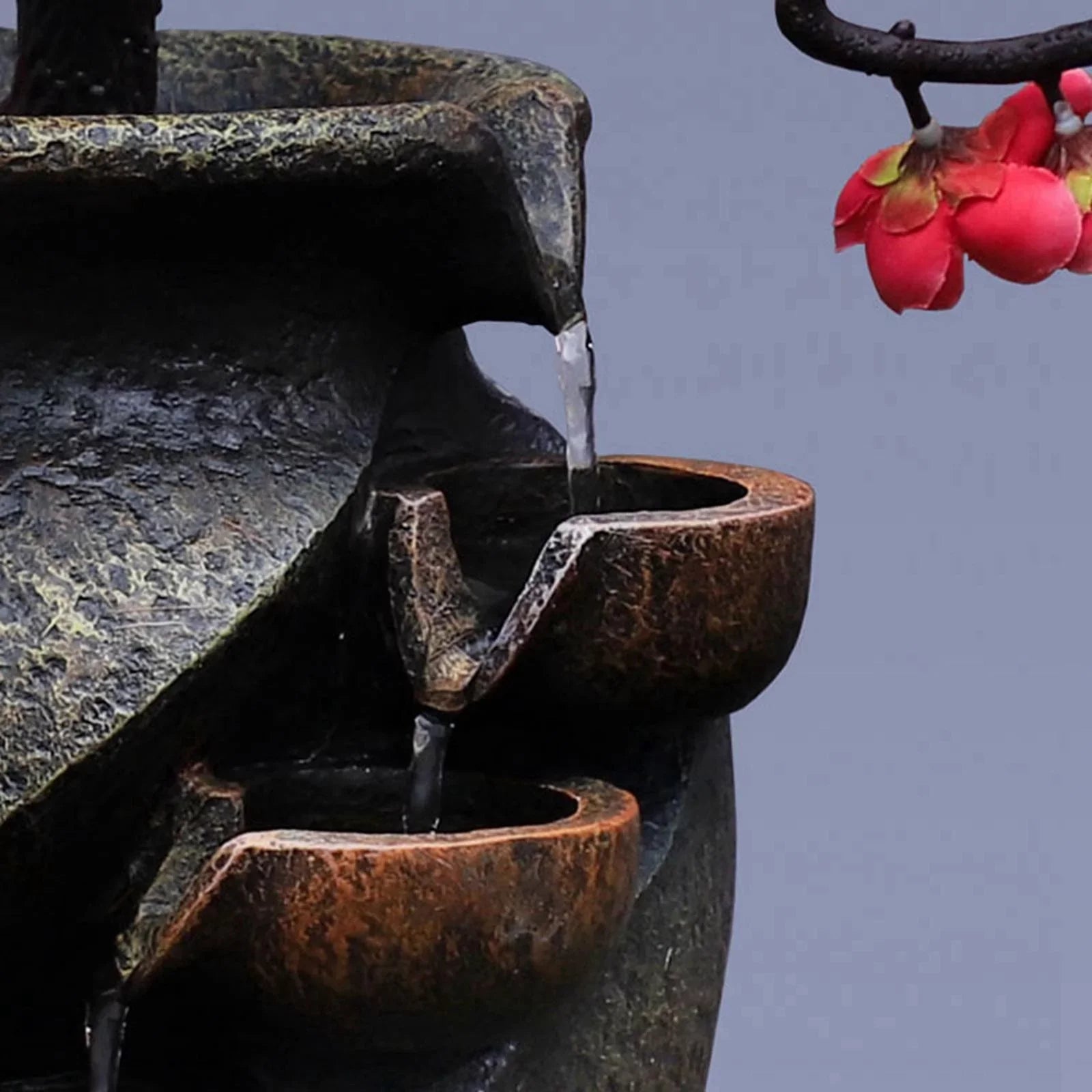 Creative Simulation VaseThree-dimensional Tabletop Water Fountain Soothing Relaxation Flower Vase Craft Feng Shui Waterfall Fountains for Garden Office Living room Desk Decor Gifts