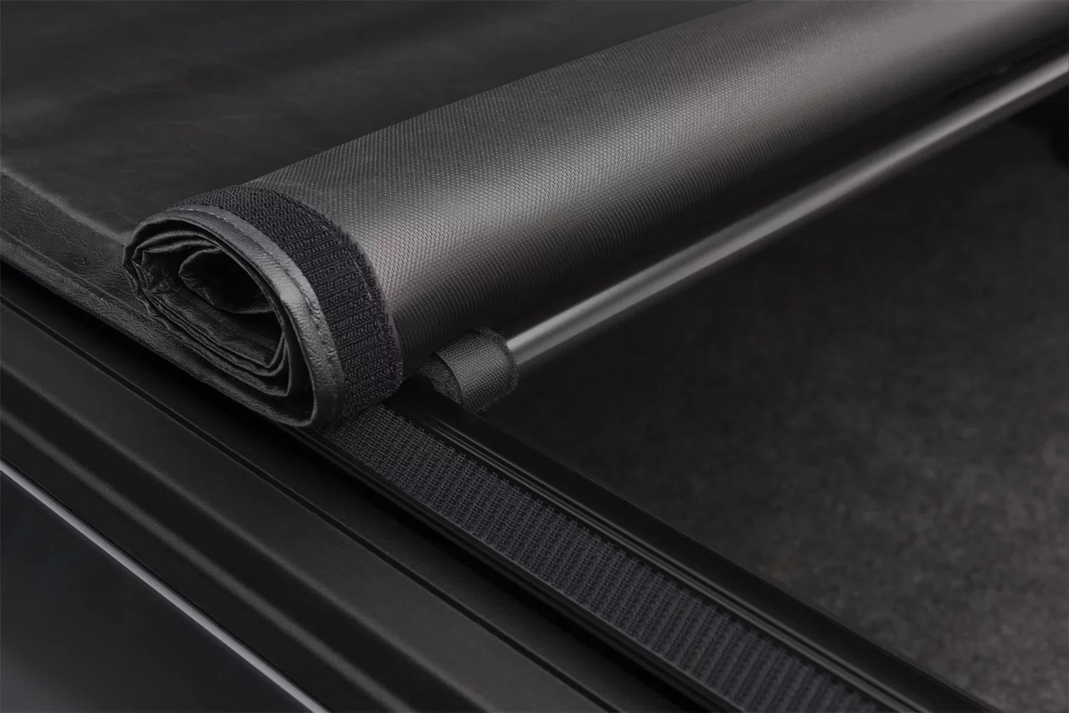 TruXedo TruXport Soft Roll Up Truck Bed Tonneau Cover | 258101 | Fits 1997 - 2003 Ford -150, 04 Heritage 6' 7" Bed (78.8")