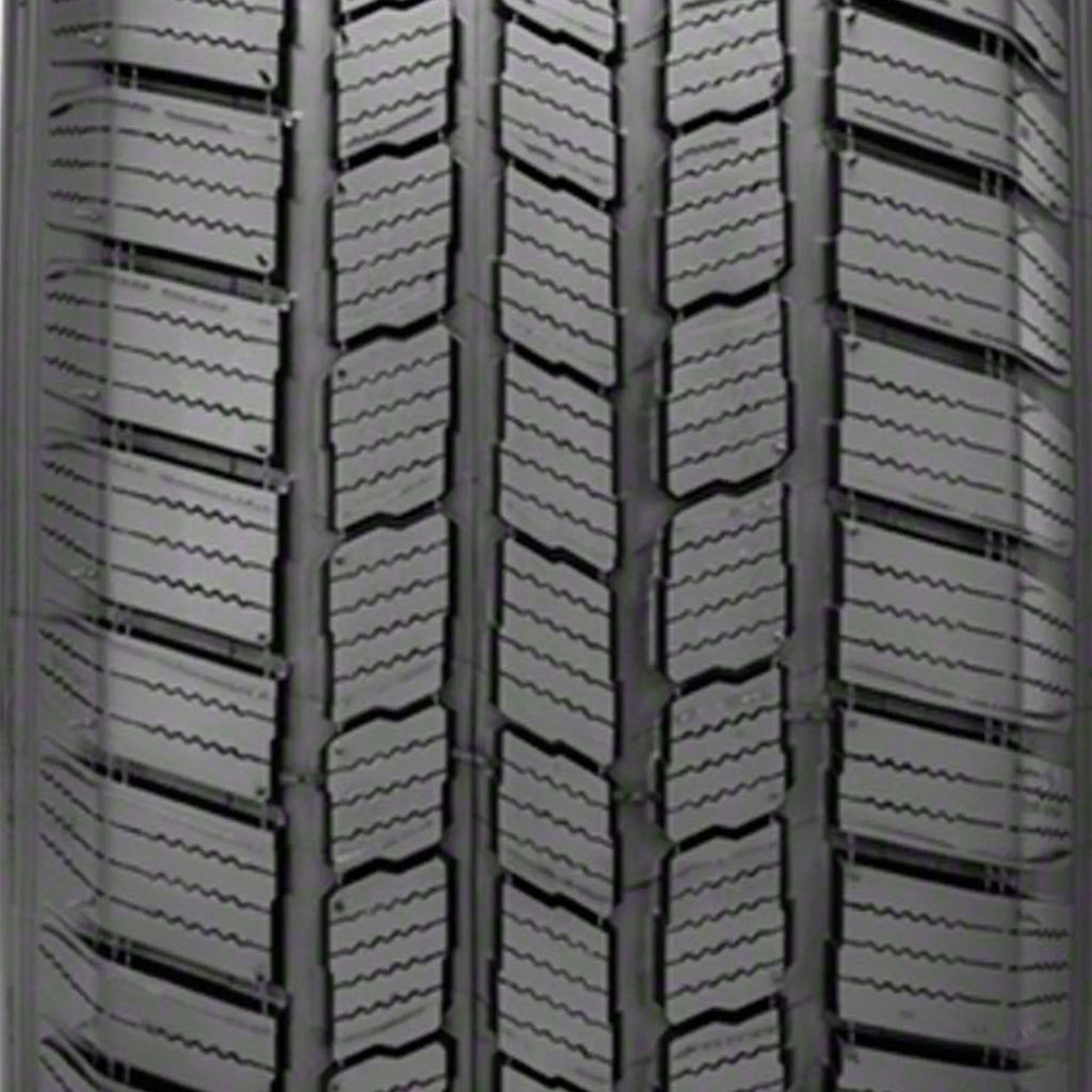 Michelin Defender  / All Season 265/65R17 112T Light Truck Tire