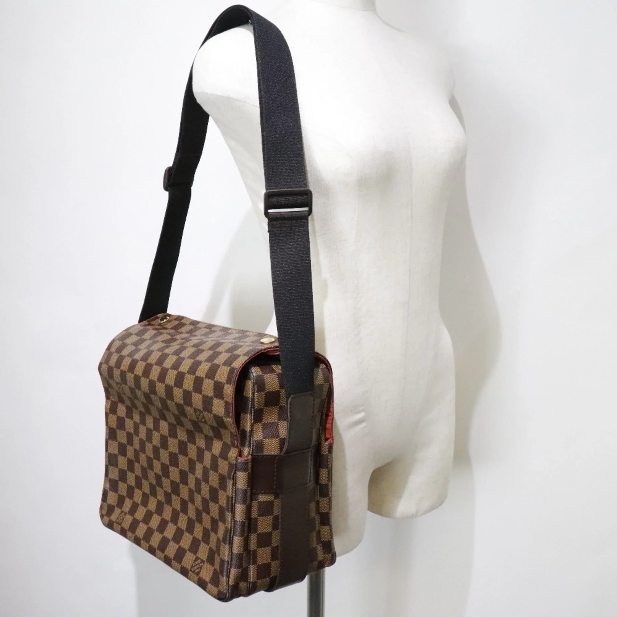Pre-Owned   Louis Vuitton Naviglio  Damier Canvas Brown  Unisex Shoulder Bag (Fair)