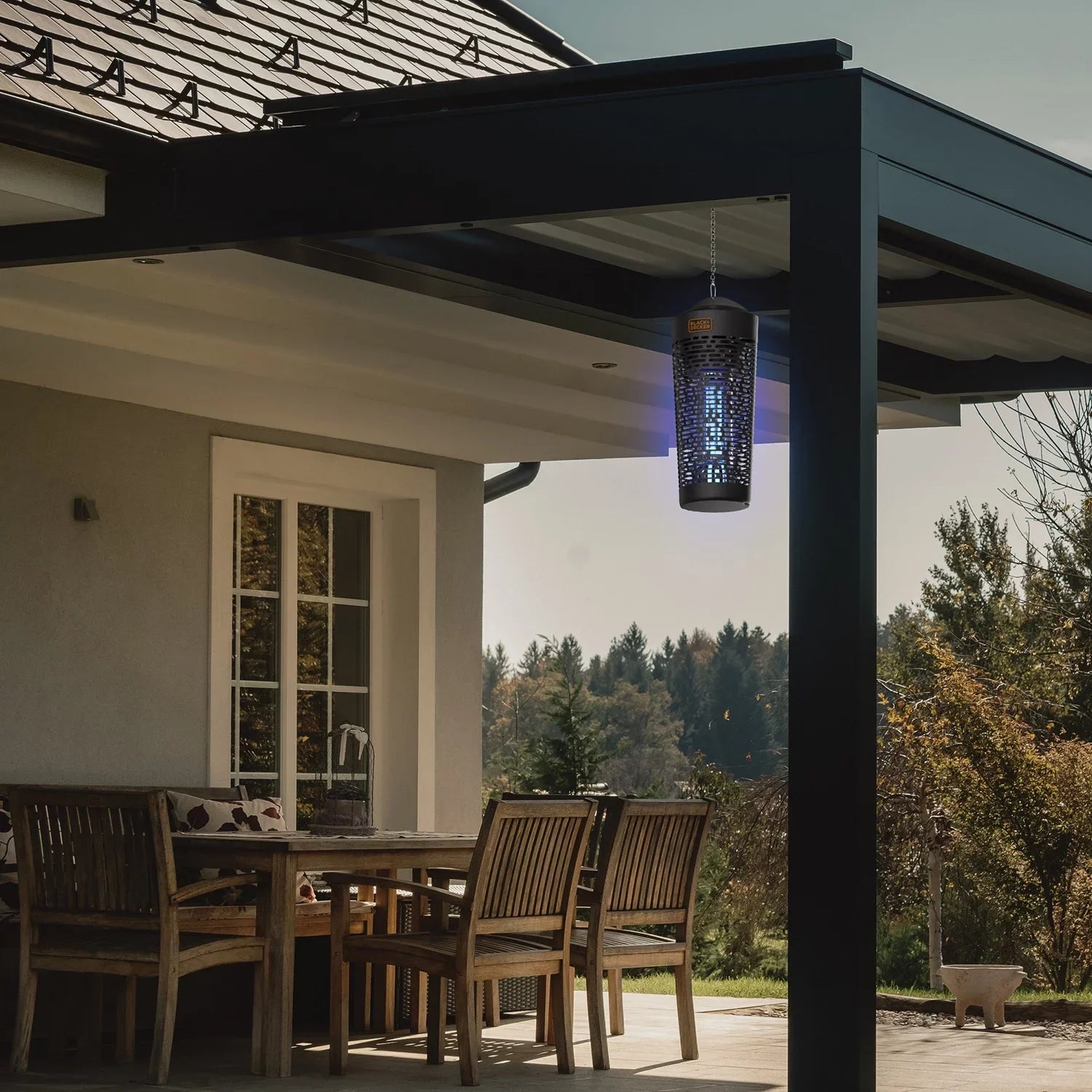 '+  Outdoor Hanging Bug Zapper (1/2 Acre)